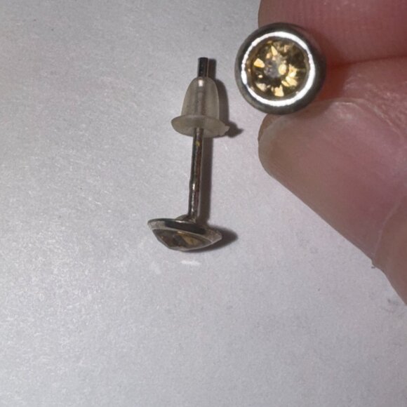 5 Mm Round Topaz Yellow Cz And Sterling Post Earrings - Picture 13 of 15